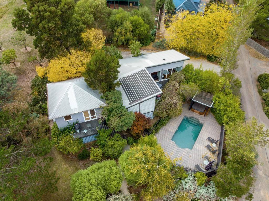 2 Green Gables Rd, Daylesford, VIC 3460