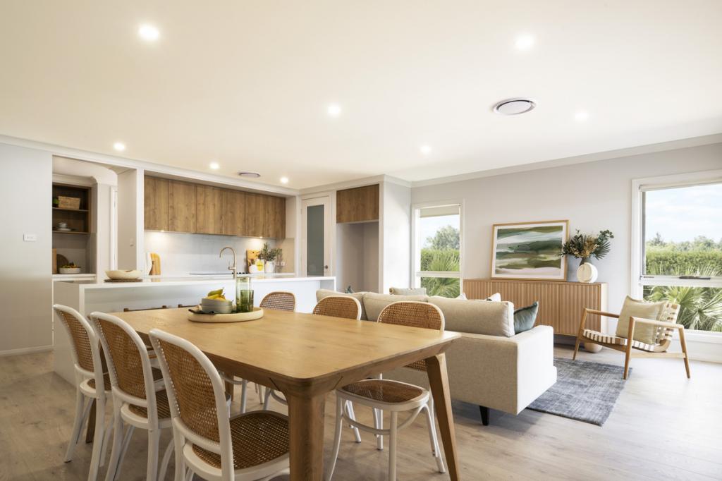 8 RYE ST, GILEAD, NSW 2560