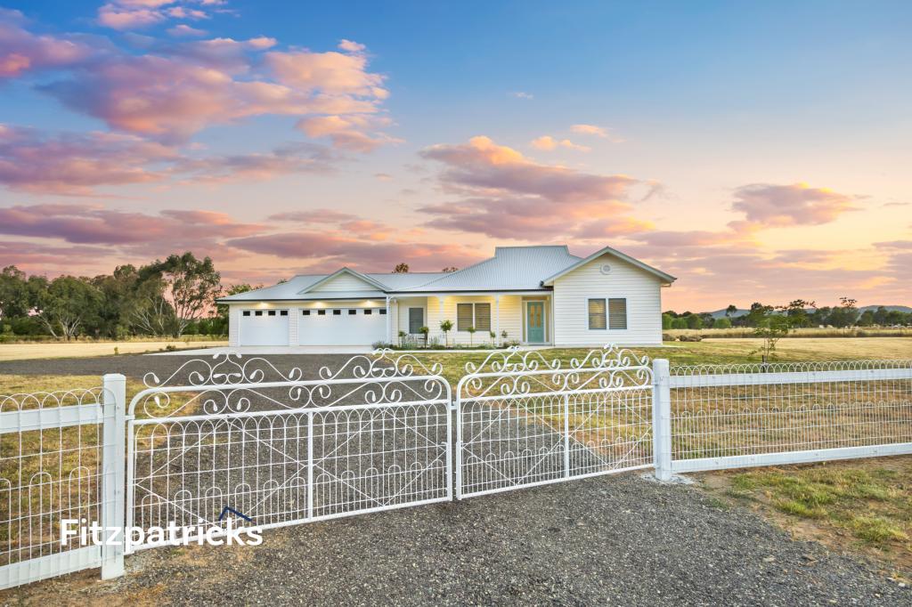 9 Bell Gum Pl, Lake Albert, NSW 2650