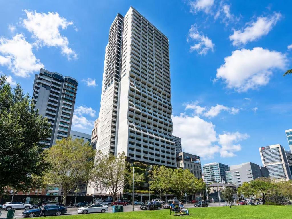2901/350 WILLIAM ST, MELBOURNE, VIC 3000