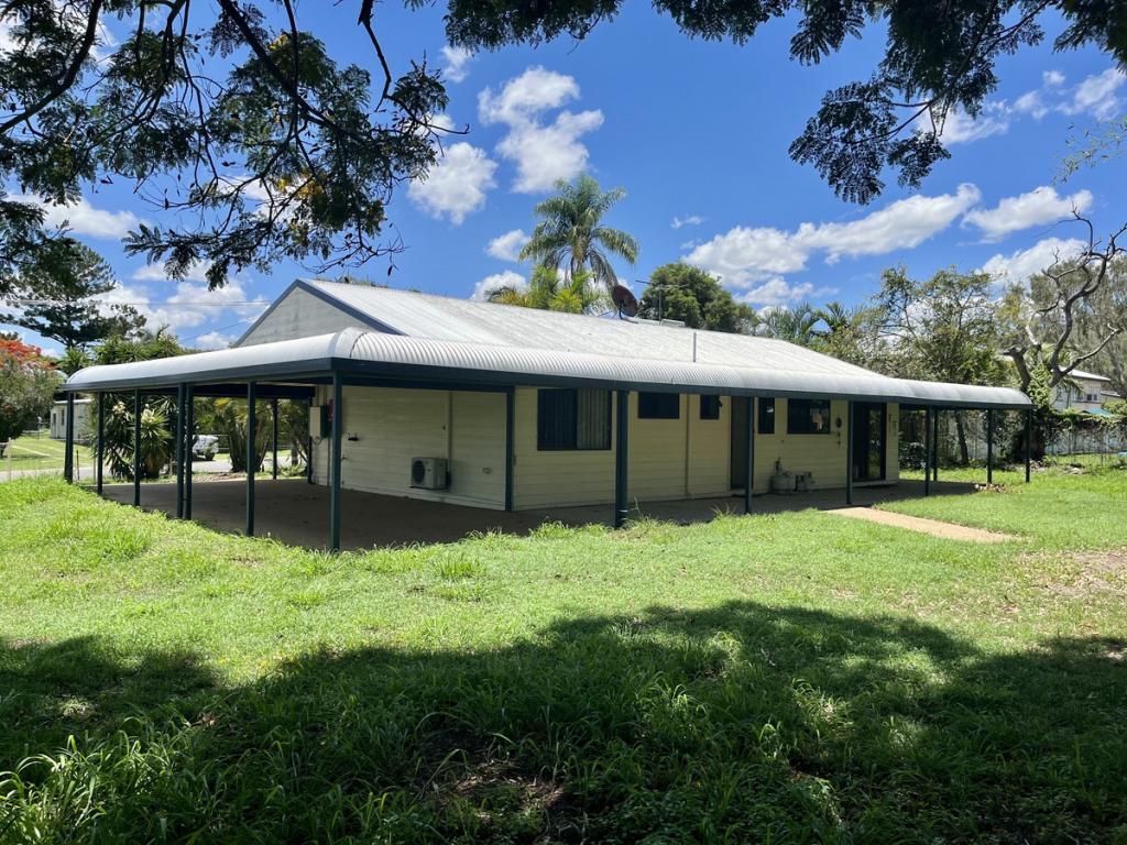 42 Beak St, Koongal, QLD 4701