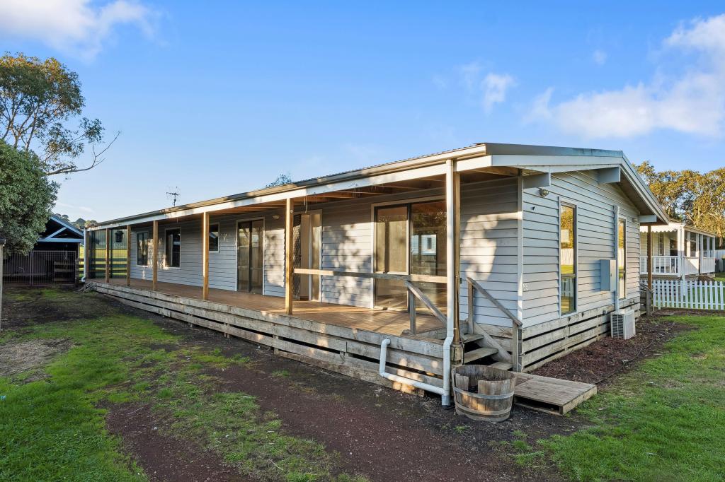 55 Mackinnons Bridge Rd, Noorat, VIC 3265