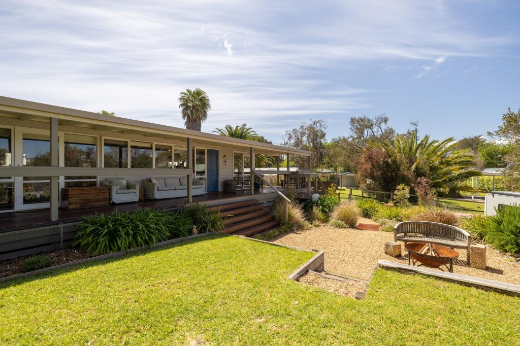 4 SILVERGULL CT, SILVERLEAVES, VIC 3922