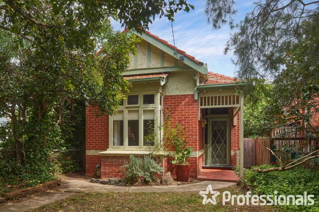 49 CARRINGTON GR, ST KILDA EAST, VIC 3183