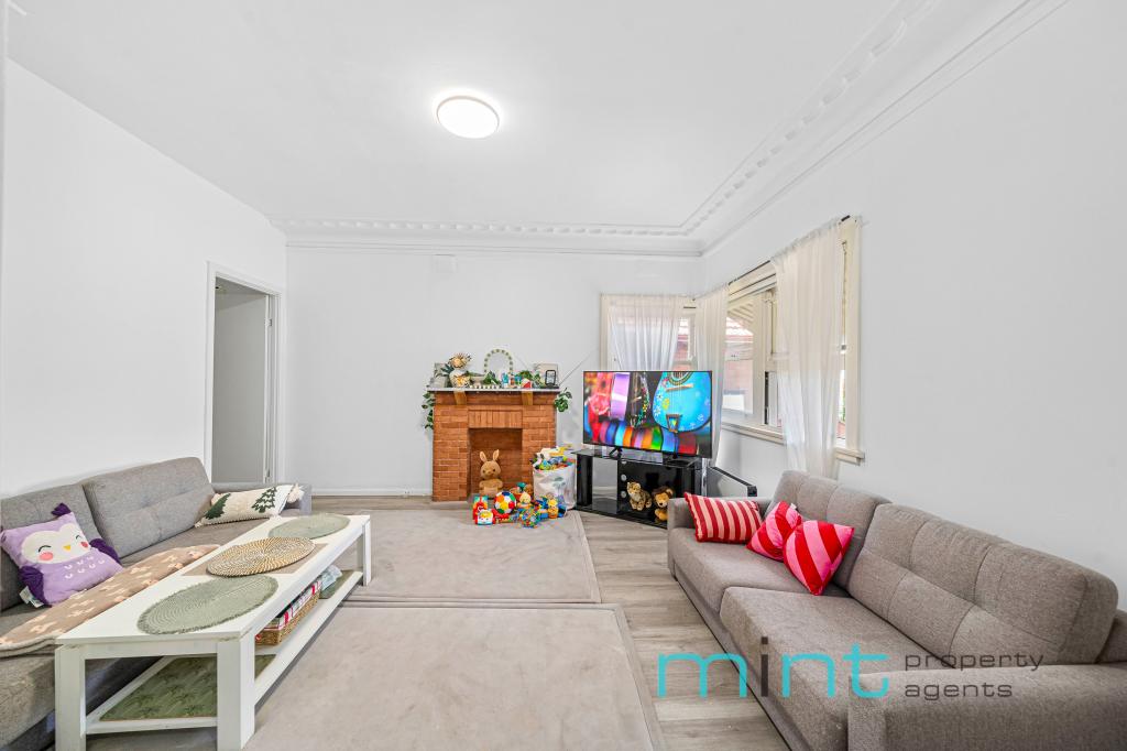 10 Paxton Ave, Belmore, NSW 2192