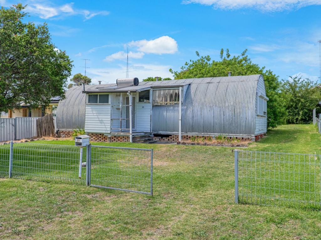 21 Macquarie Ave, Cessnock, NSW 2325