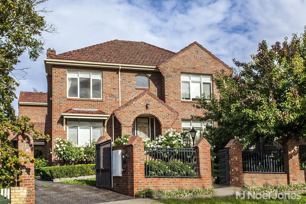 1/10 THEA AVE, BALWYN NORTH, VIC 3104