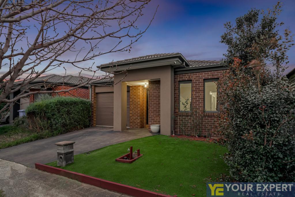 17 Paxford Dr, Cranbourne North, VIC 3977