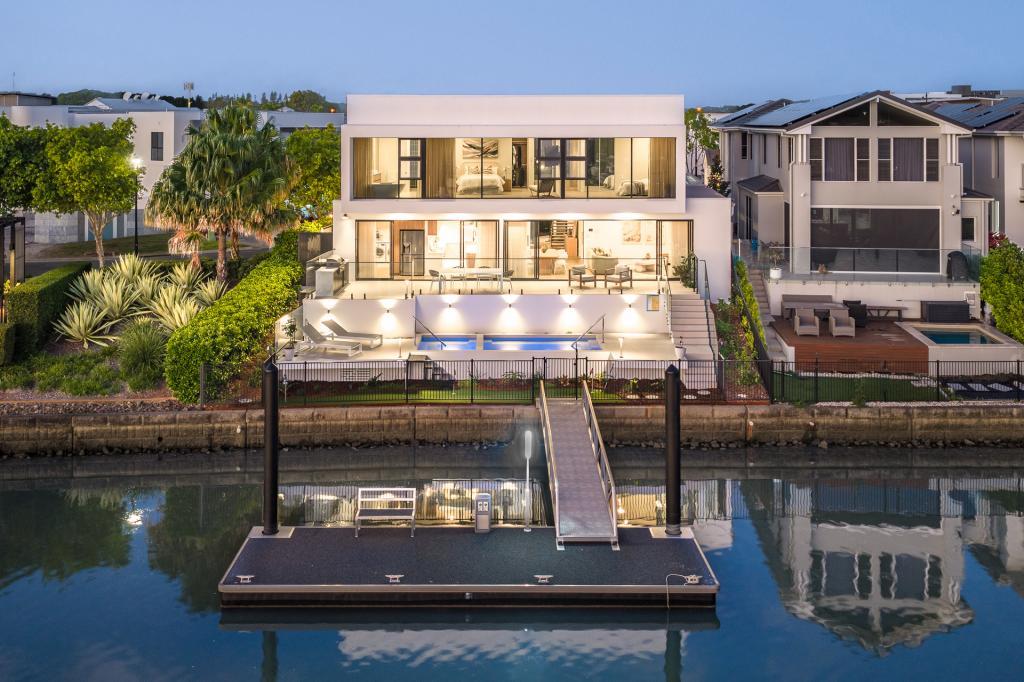 5009 Harbourview Dr, Hope Island, QLD 4212
