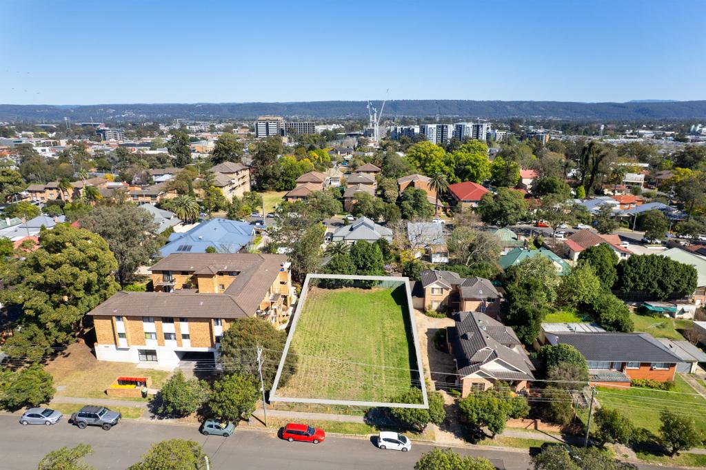 11 Blaxland Ave, Penrith, NSW 2750