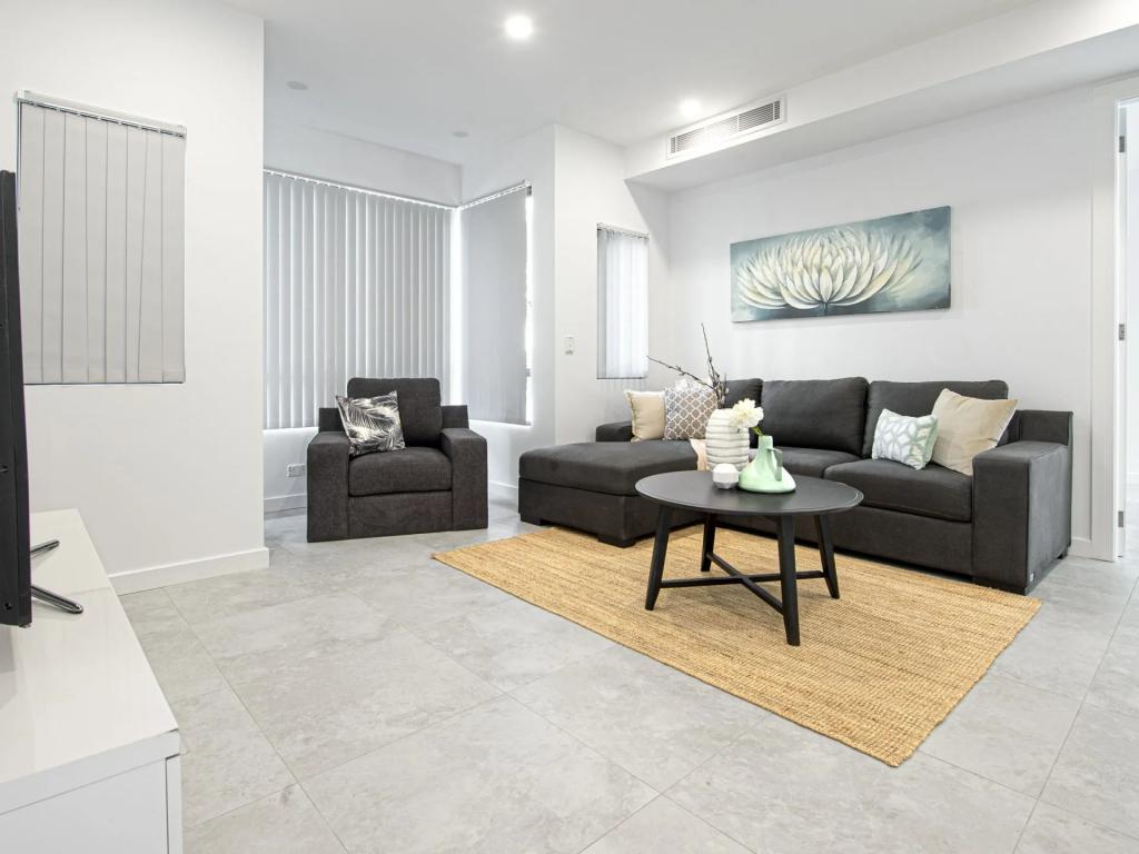 56 Grevillea Cres, Greystanes, NSW 2145