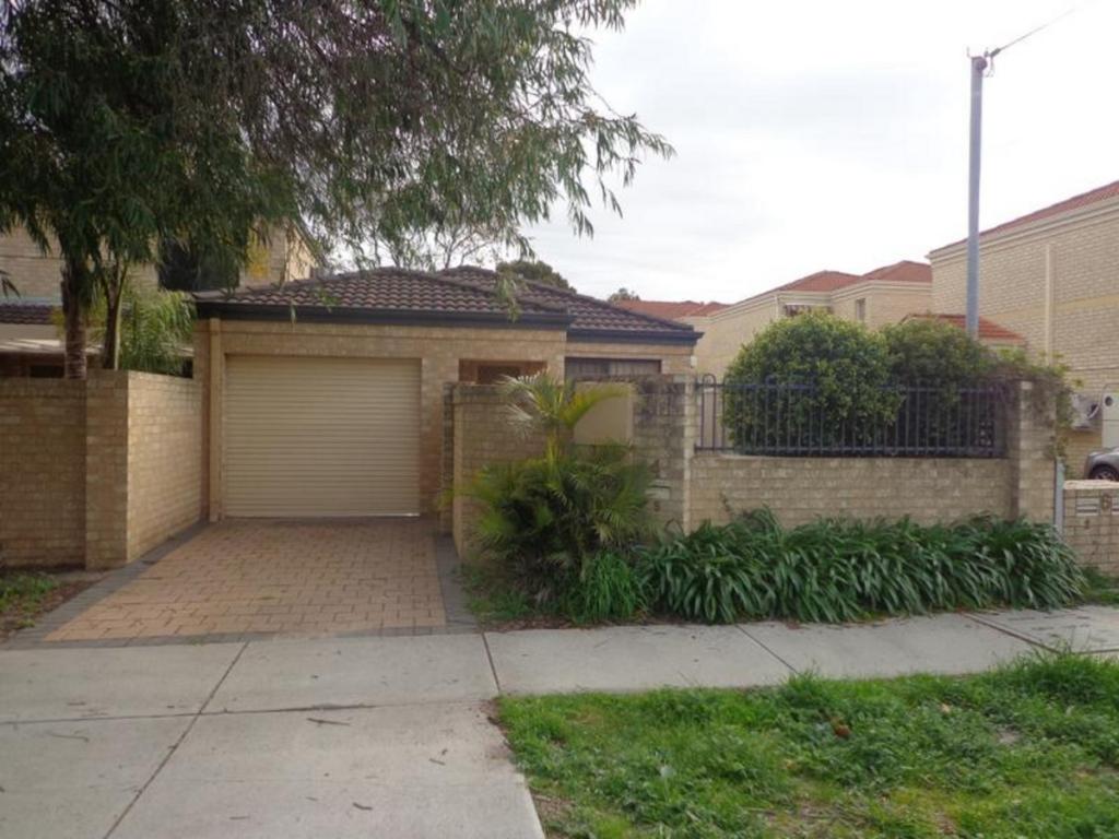 5/4 Cato St, Glendalough, WA 6016