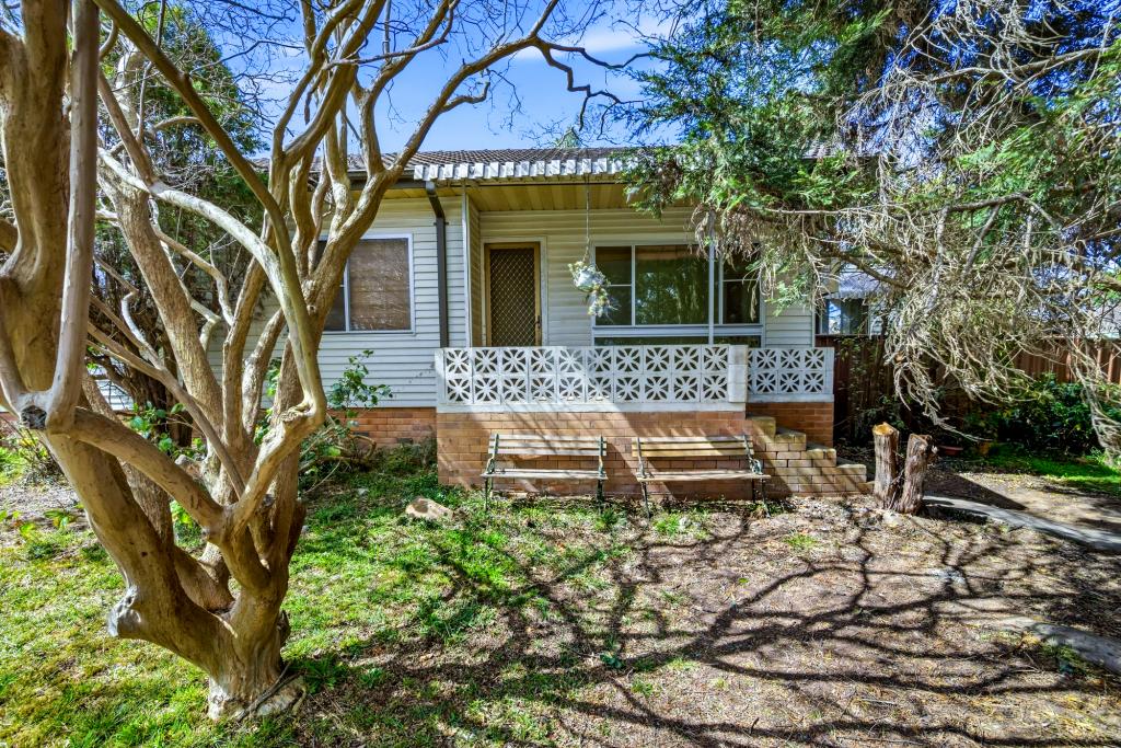 72 Macquarie Ave, Campbelltown, NSW 2560