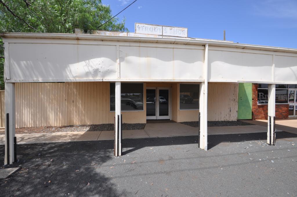 2 Barton St, Cobar, NSW 2835