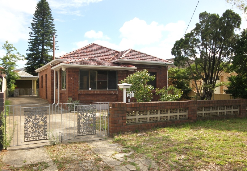 24 Robinson St, Monterey, NSW 2217