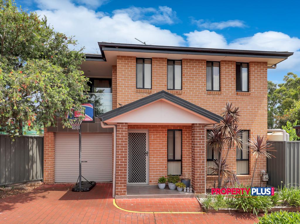 2/33 Blackwood Ave, Minto, NSW 2566