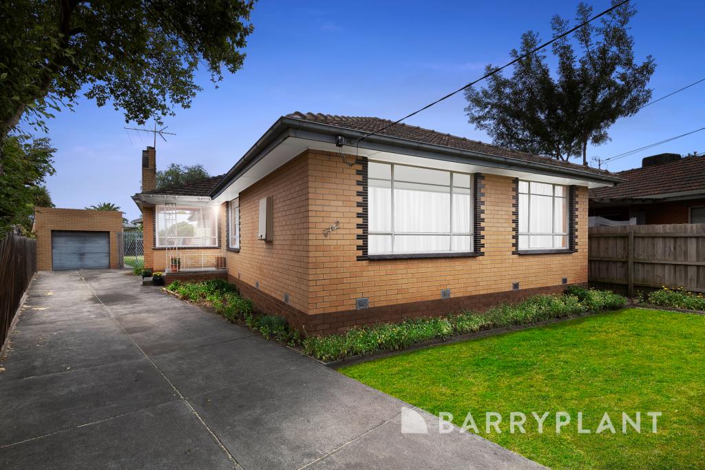 18 Thorndon Dr, St Albans, VIC 3021