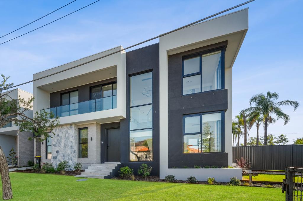 86 Cardigan Rd, Greenacre, NSW 2190