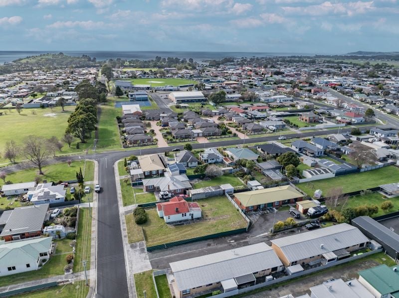 16 West Jenner St, Wynyard, TAS 7325