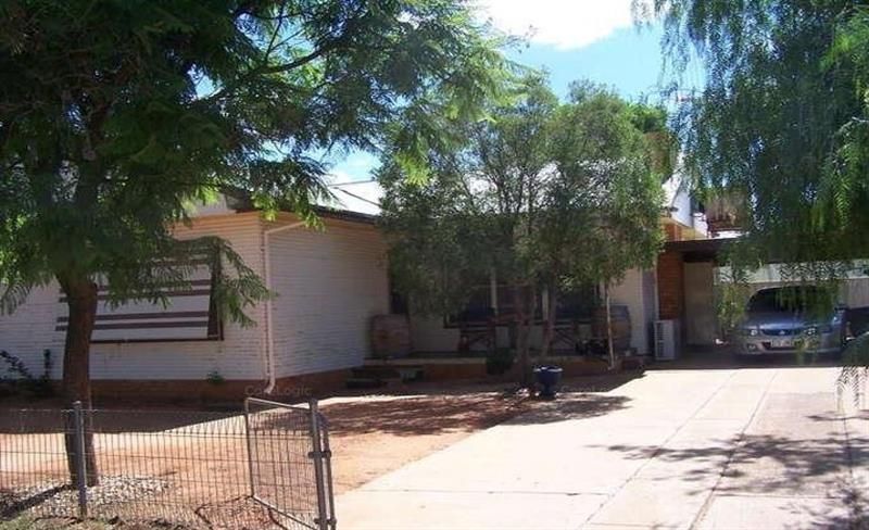 7 Woodiwiss Ave, Cobar, NSW 2835