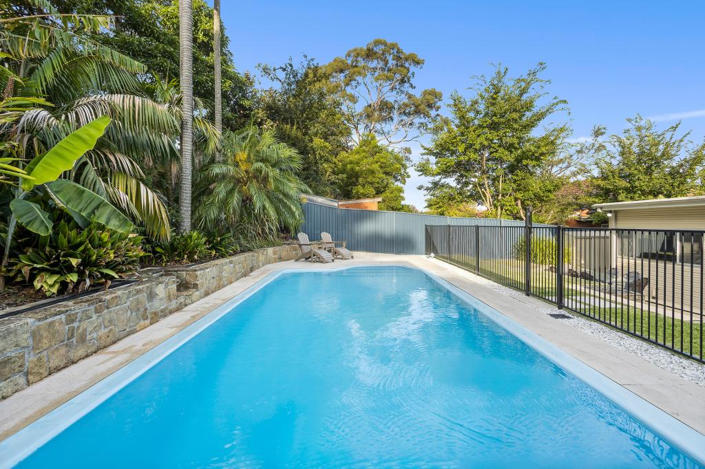 18 Nioka Ave, Keiraville, NSW 2500