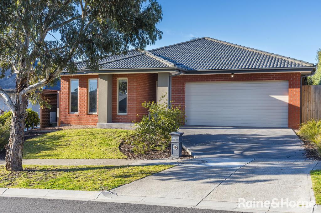 8 Eileens Way, Sunbury, VIC 3429