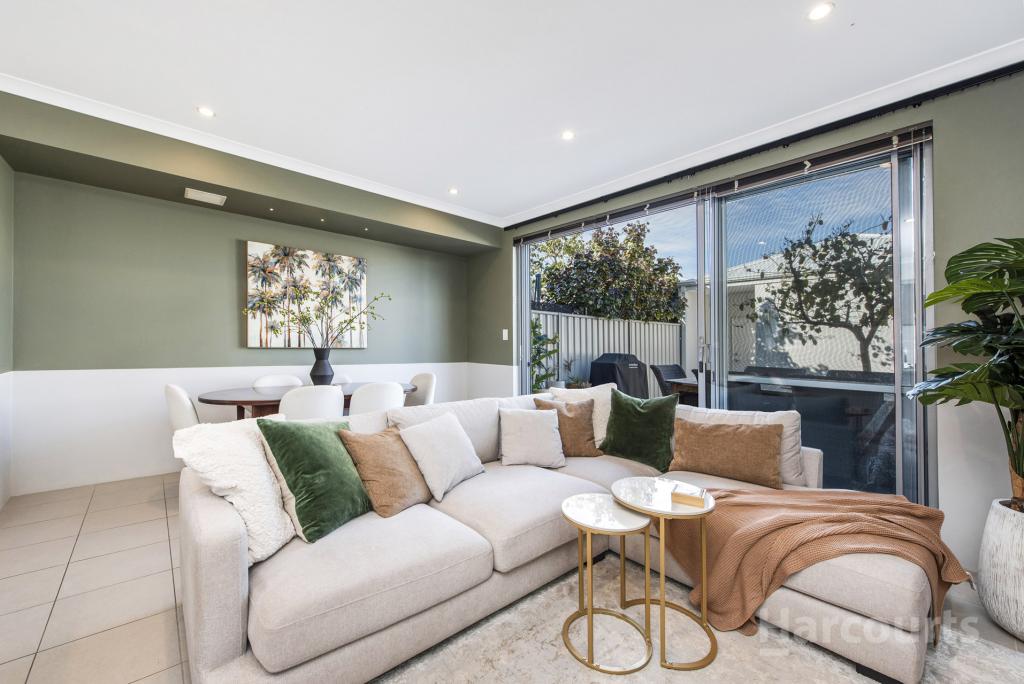 194 Boardwalk Bvd, Halls Head, WA 6210