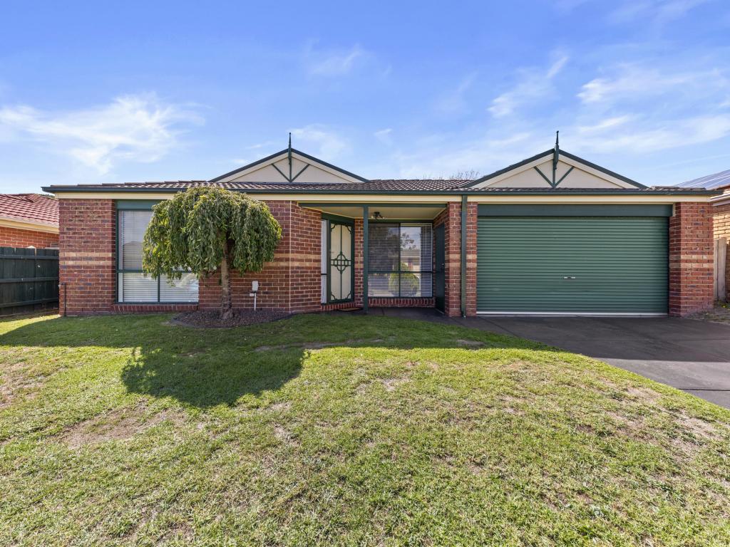 13 Forsyth Ct, Cranbourne North, VIC 3977