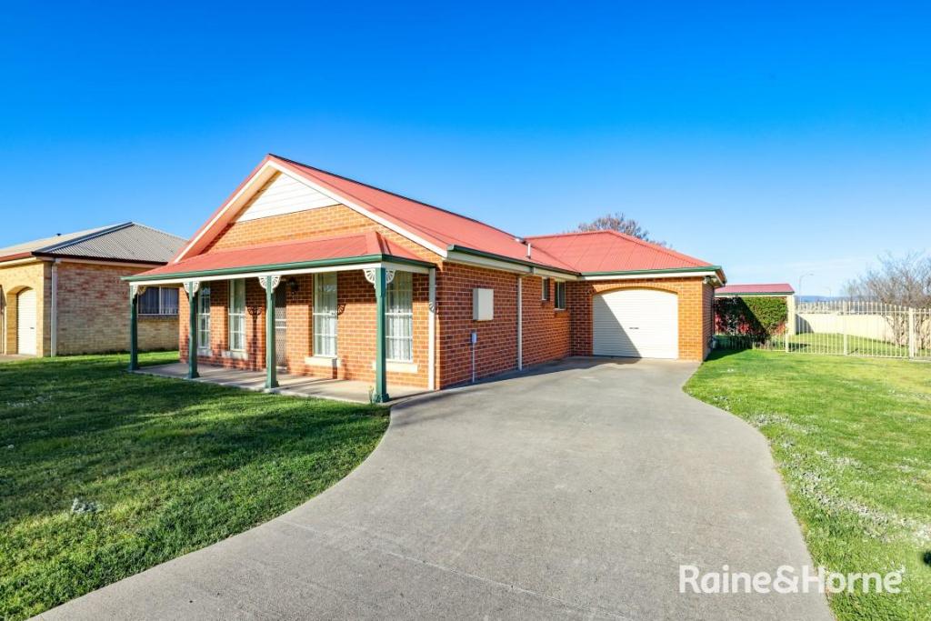 18 Hamilton St, Eglinton, NSW 2795