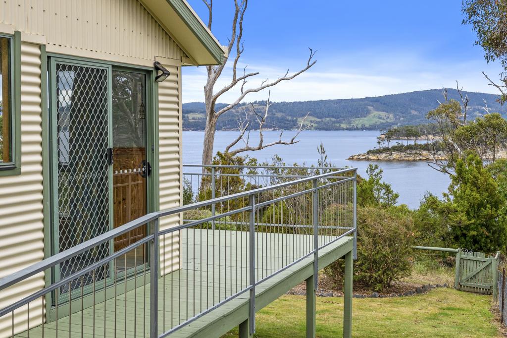 84 Williams Rd, Randalls Bay, TAS 7112