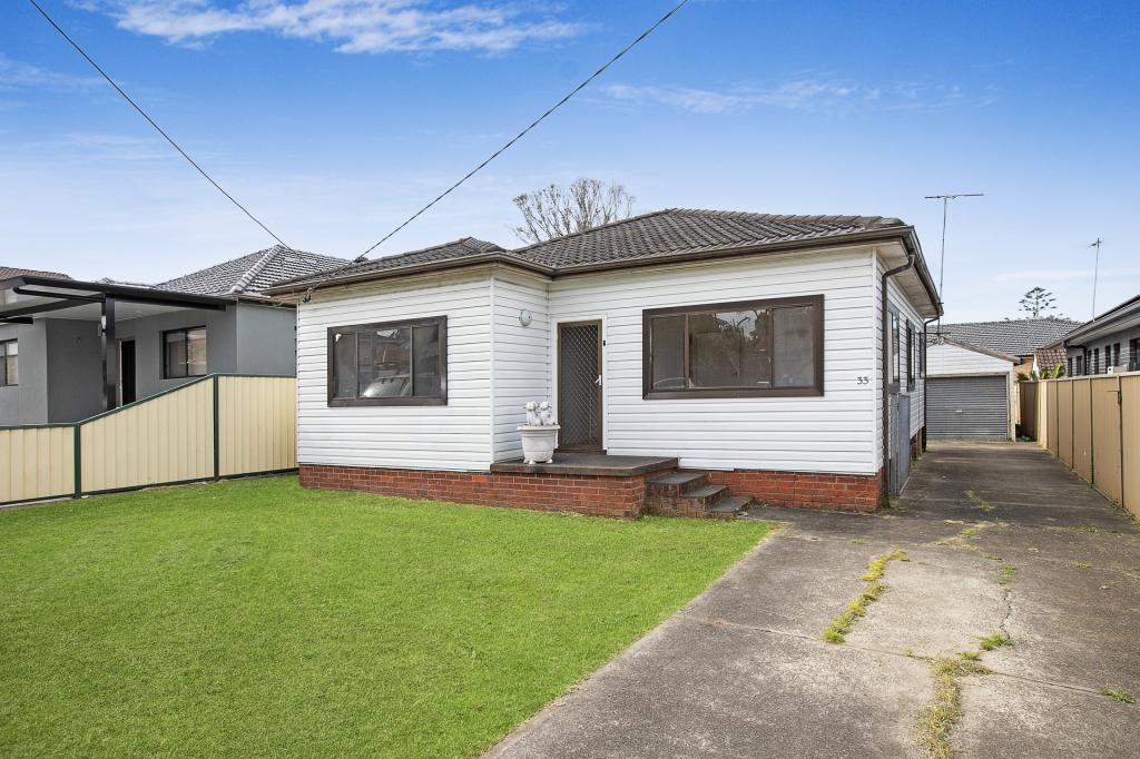 33 Boundary Rd, Chester Hill, NSW 2162