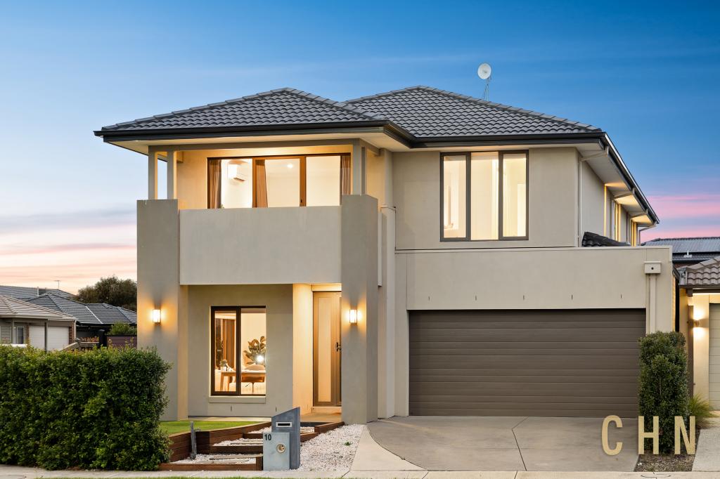 10 LACHIE GR, POINT COOK, VIC 3030