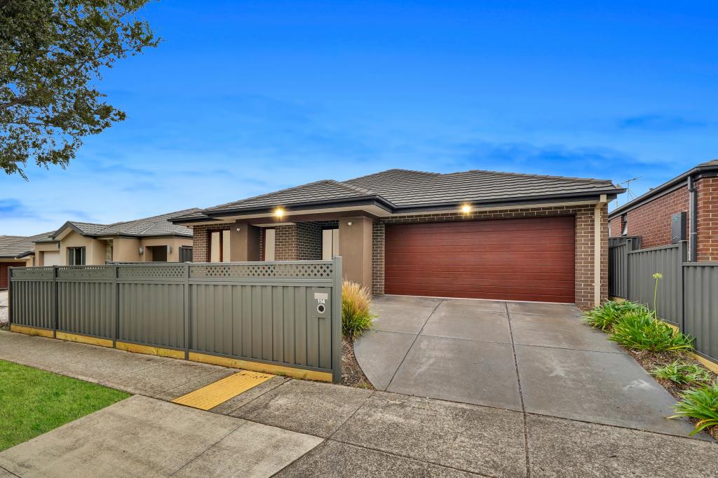 114 KINGLAKE DR, MANOR LAKES, VIC 3024