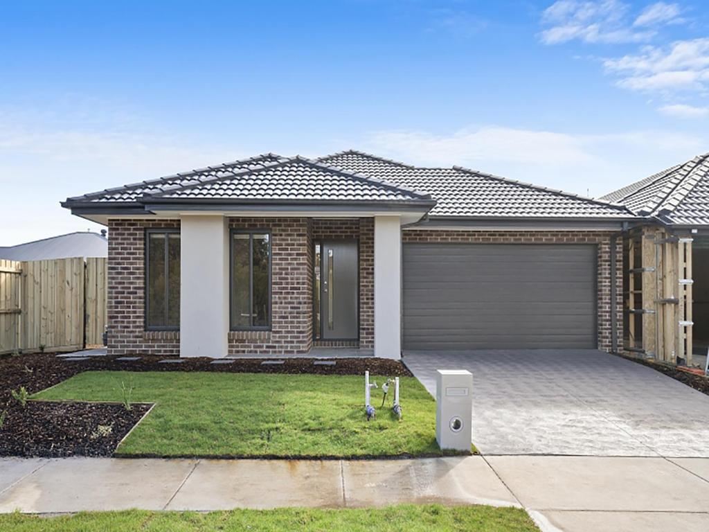 23 Madeira St, Armstrong Creek, VIC 3217