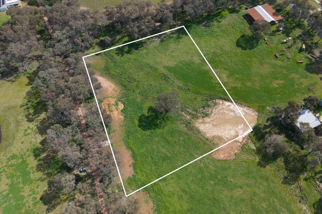 40 Charles St, Gerogery, NSW 2642
