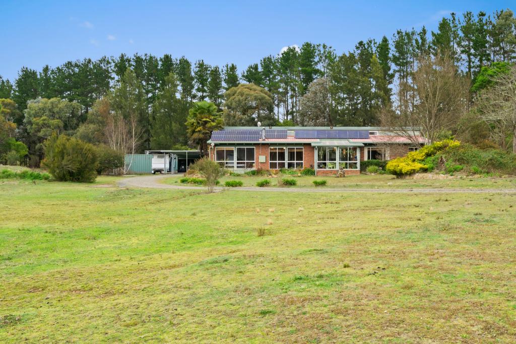 39 Hogan Dr, Wamboin, NSW 2620