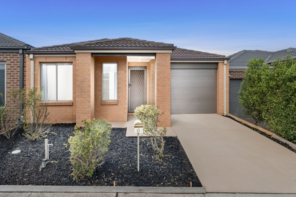 6 PAULINE WAY, TARNEIT, VIC 3029