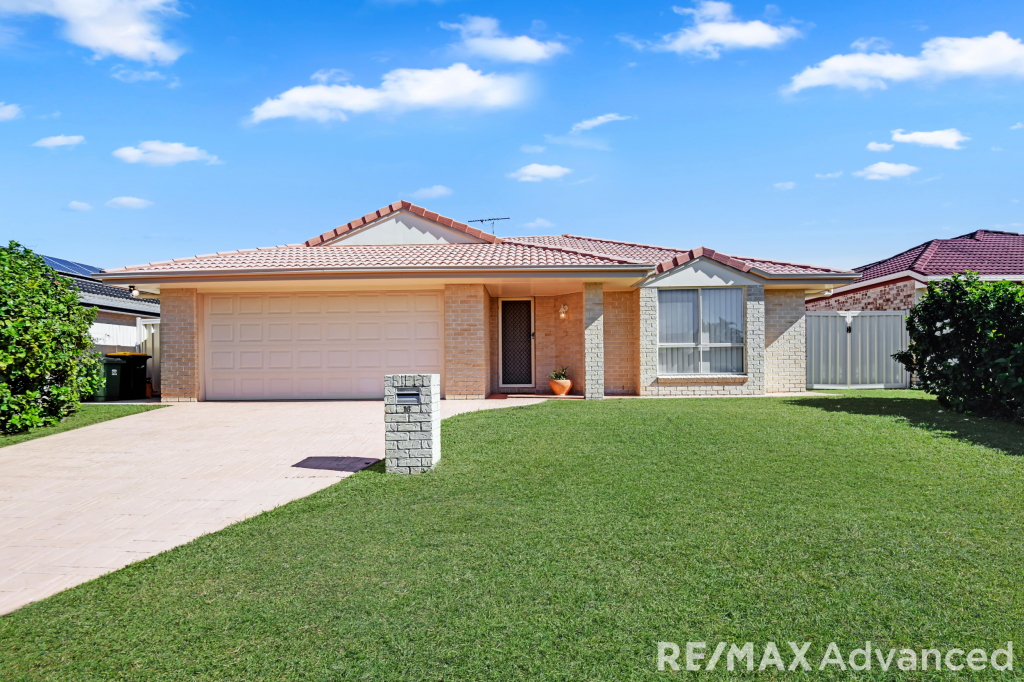 16 Tallow Ct, Sandstone Point, QLD 4511