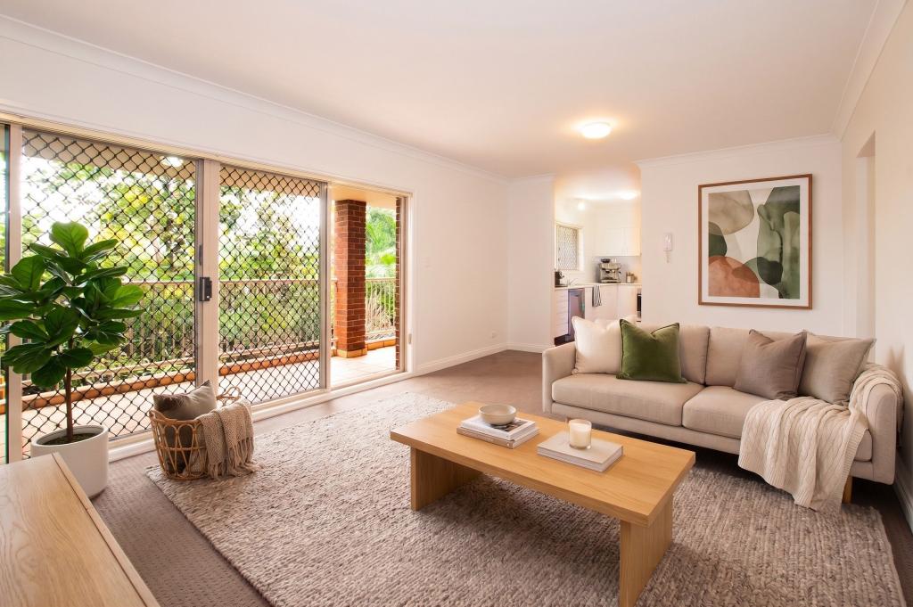 8/92 HUNTER ST, HORNSBY, NSW 2077