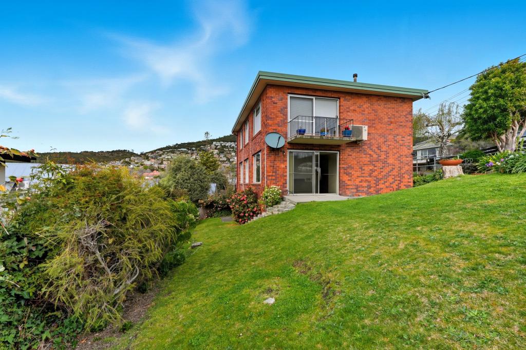 1/16 Chessington Ct, Sandy Bay, TAS 7005