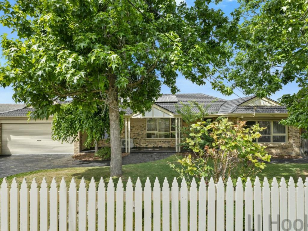 16 Yarran Gr, Bayswater, VIC 3153