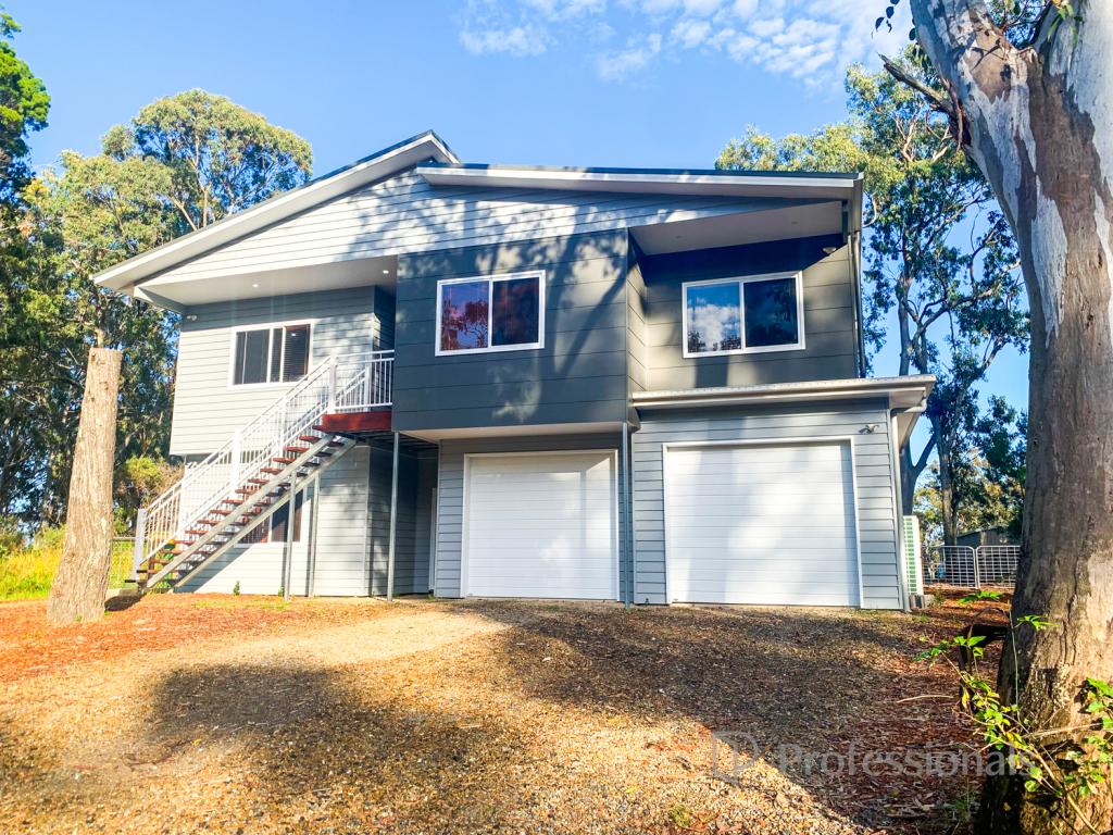 17 High Central Rd, Macleay Island, QLD 4184