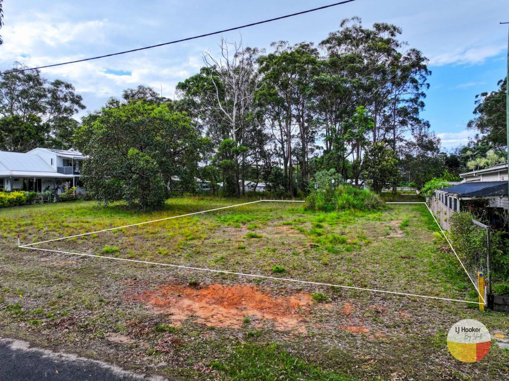59 Bradman St, Russell Island, QLD 4184