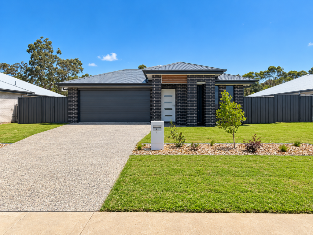63 Ocean View Dr, Woodgate, QLD 4660