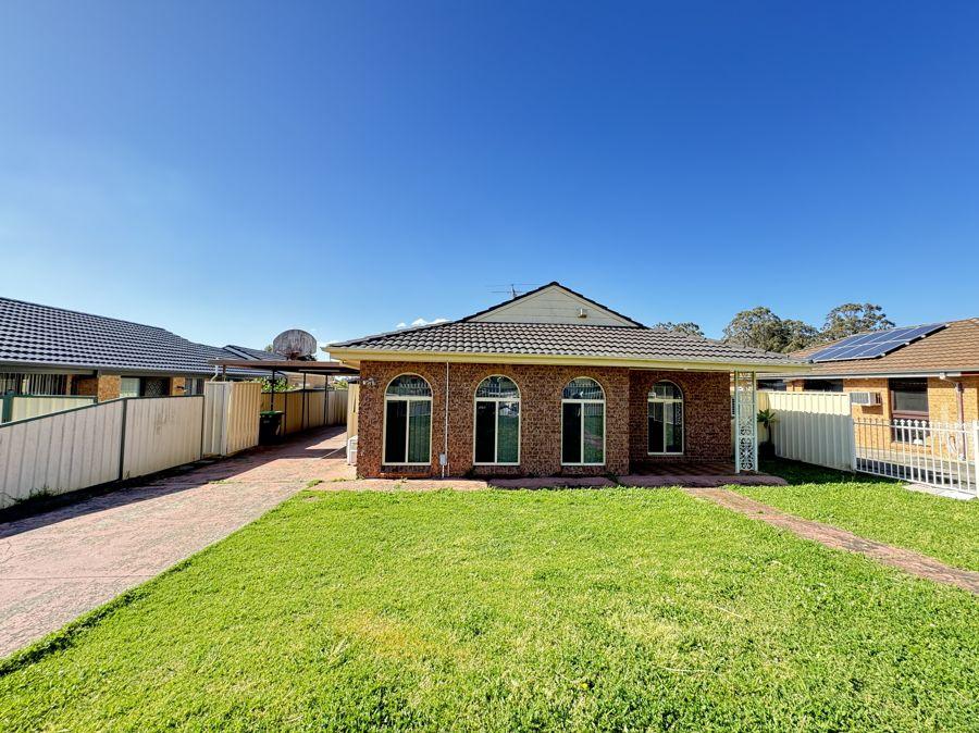 12 Corry St, Bonnyrigg, NSW 2177