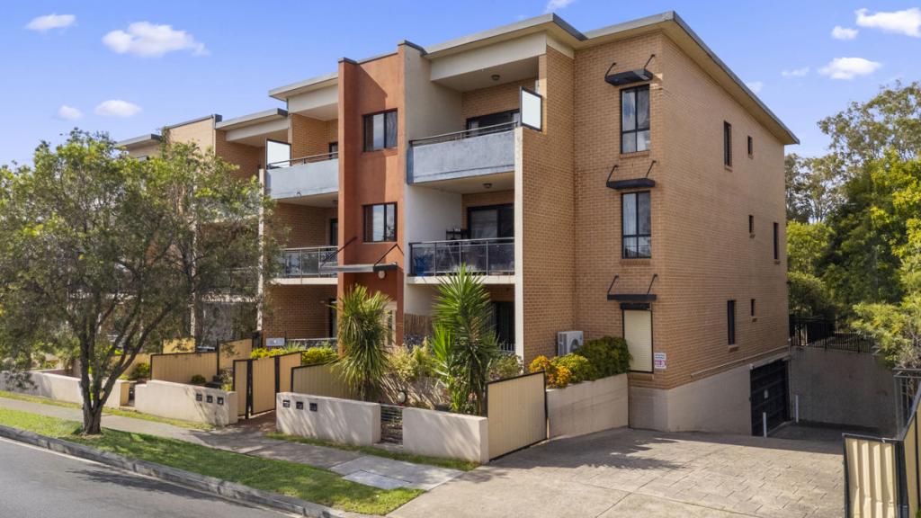 13/51-53 Cross St, Guildford, NSW 2161