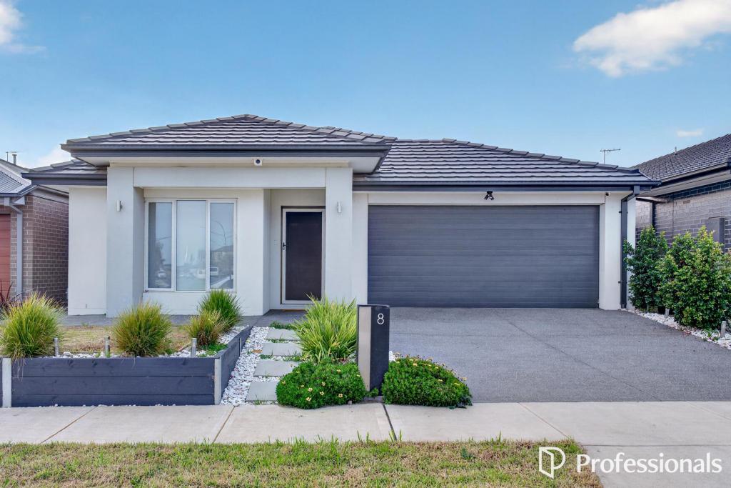 8 CATCHMENT DR, FRASER RISE, VIC 3336