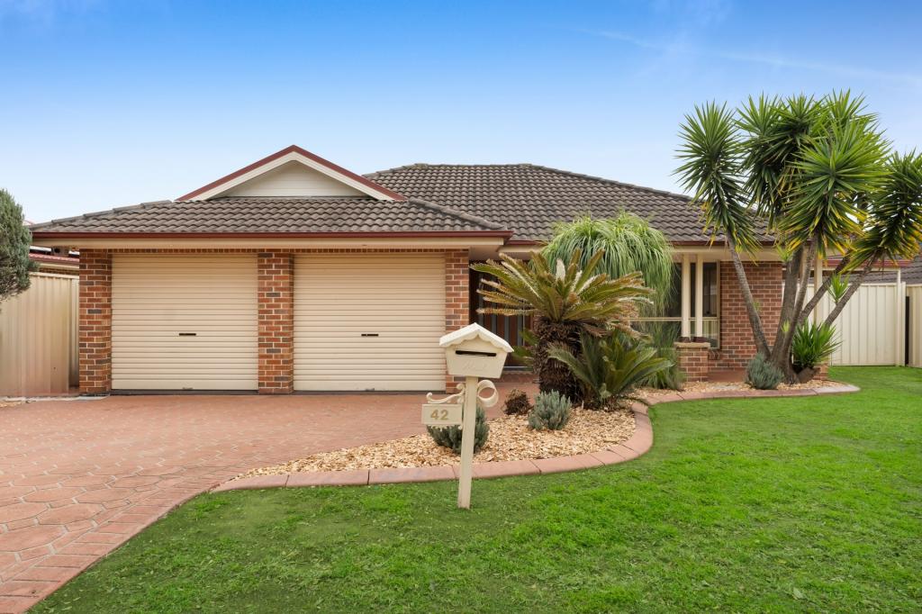 42 Montgomery Cct, Narellan Vale, NSW 2567