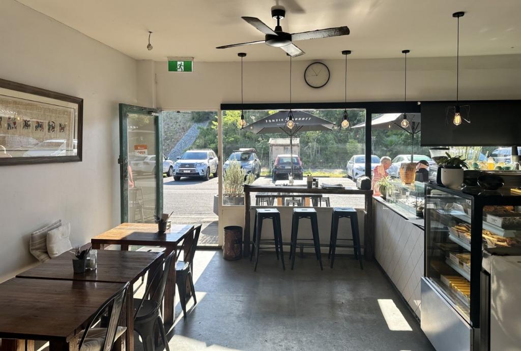 4/9 STATION ST, CURRUMBIN WATERS, QLD 4223