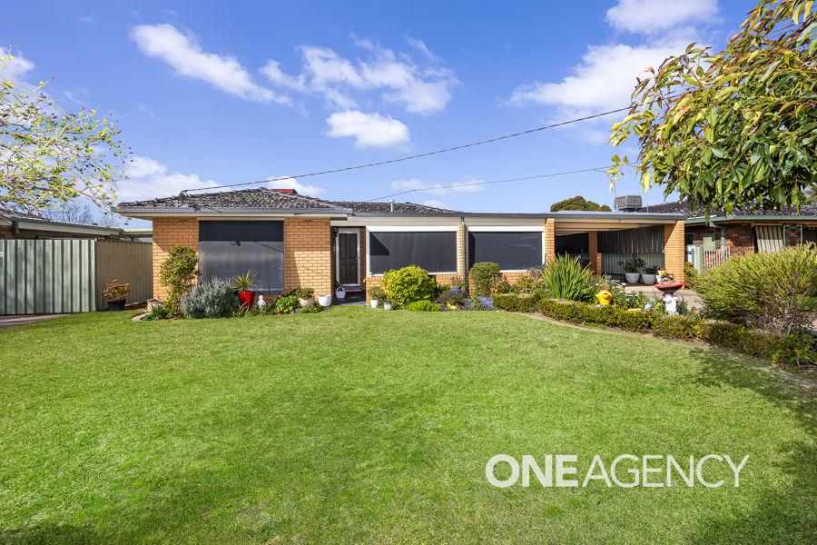 9 Main St, Lake Albert, NSW 2650